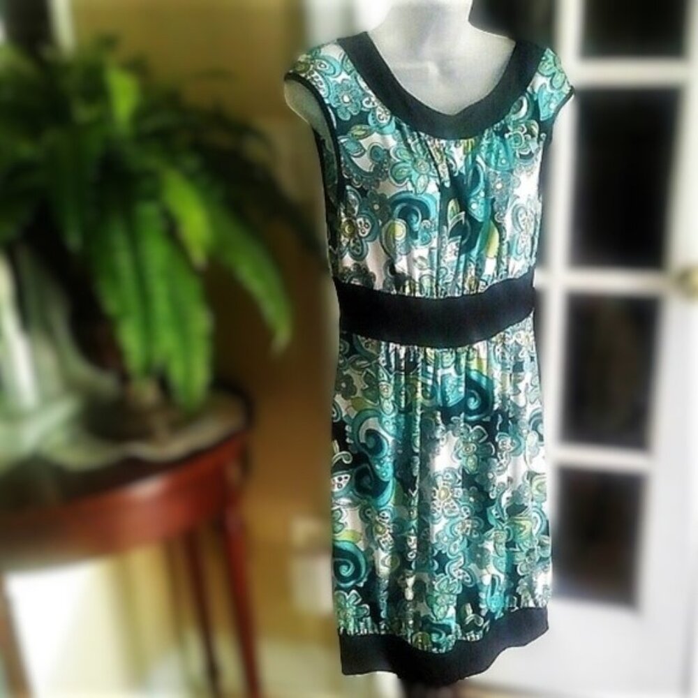 Floral Dress Like New M